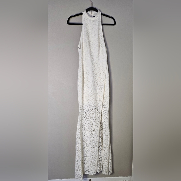Nicholas Lace Gown - Picture 1 of 13